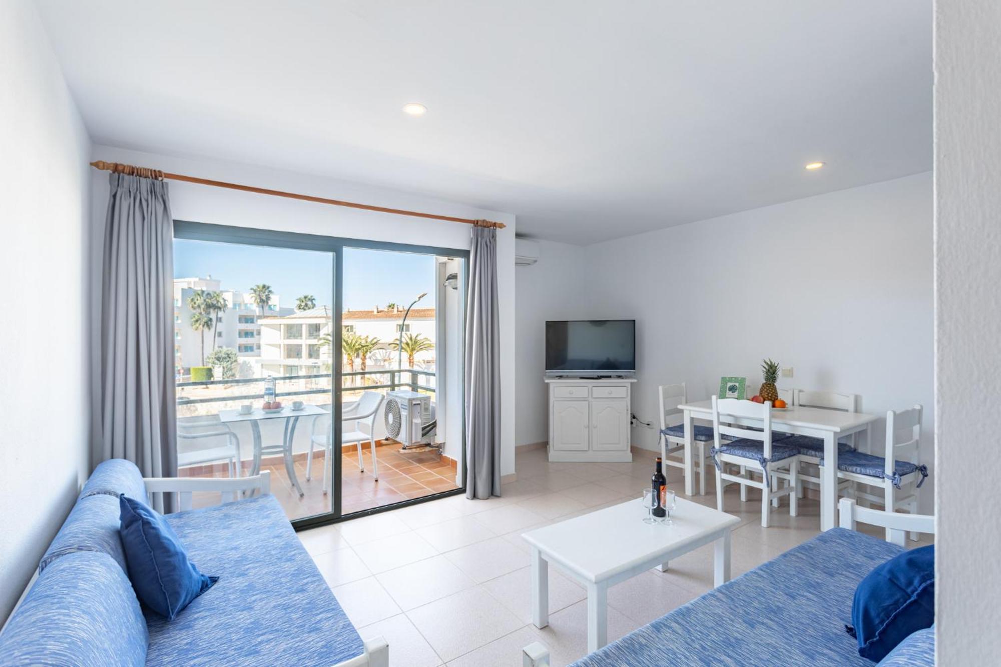 Es Dolc Apartments By Youroom Colonia de Sant Jordi Extérieur photo