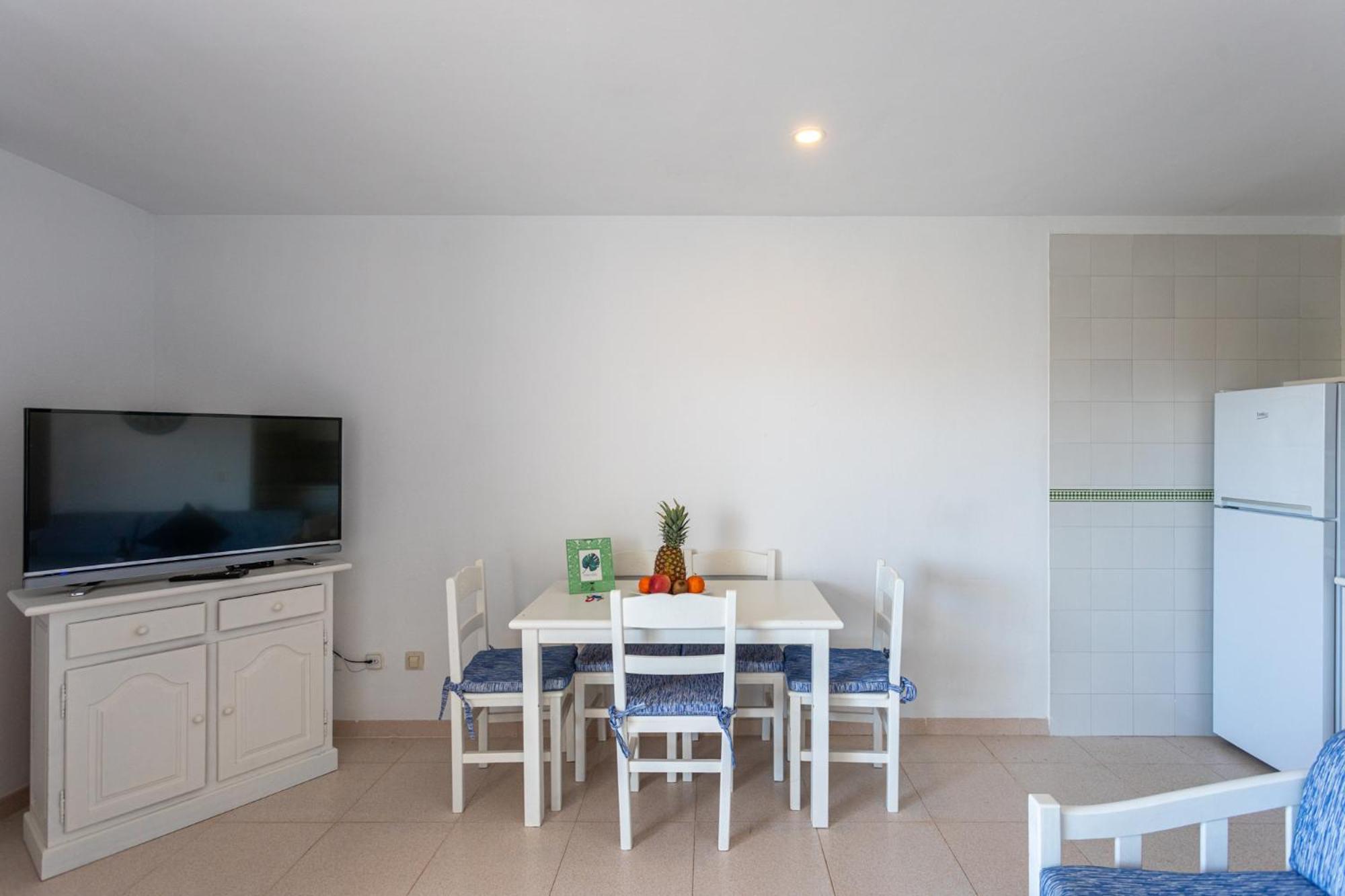 Es Dolc Apartments By Youroom Colonia de Sant Jordi Extérieur photo