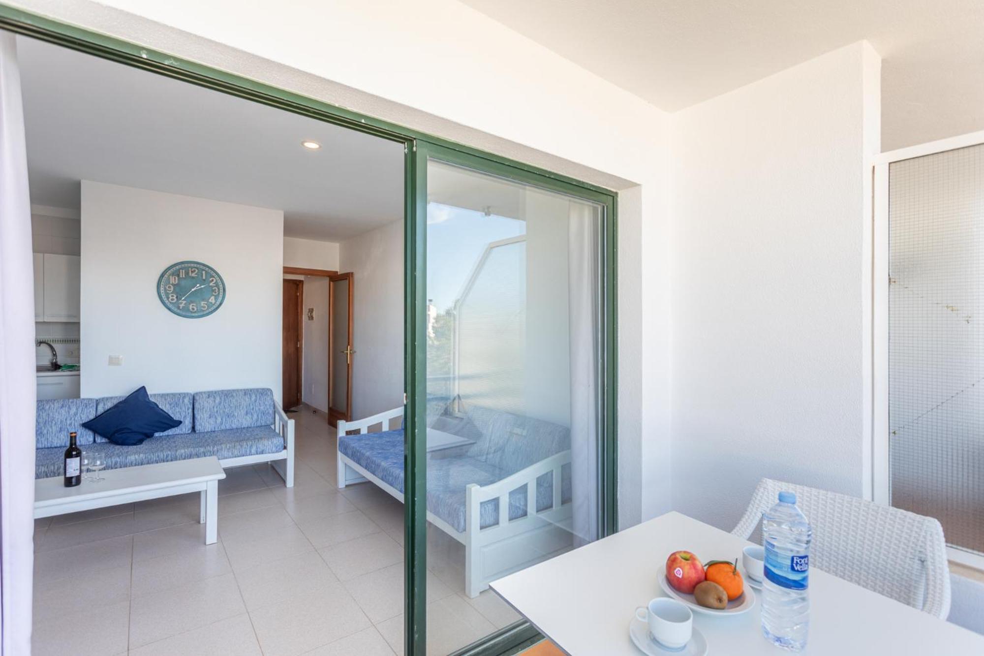 Es Dolc Apartments By Youroom Colonia de Sant Jordi Extérieur photo