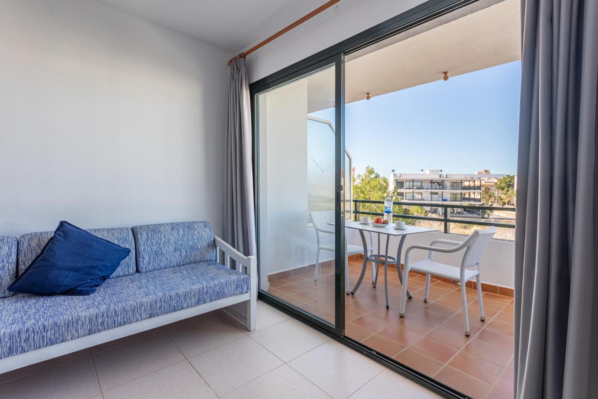 Es Dolc Apartments By Youroom Colonia de Sant Jordi Extérieur photo